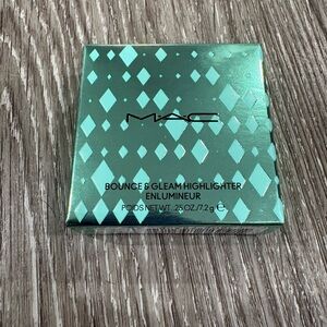 MAC Bounce & Gleam Highlighter - Teal and Mint Packaging